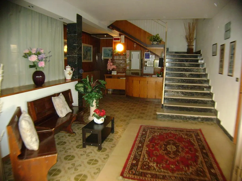 Hotel Villa Del Sole Rimini 2*,  Italy