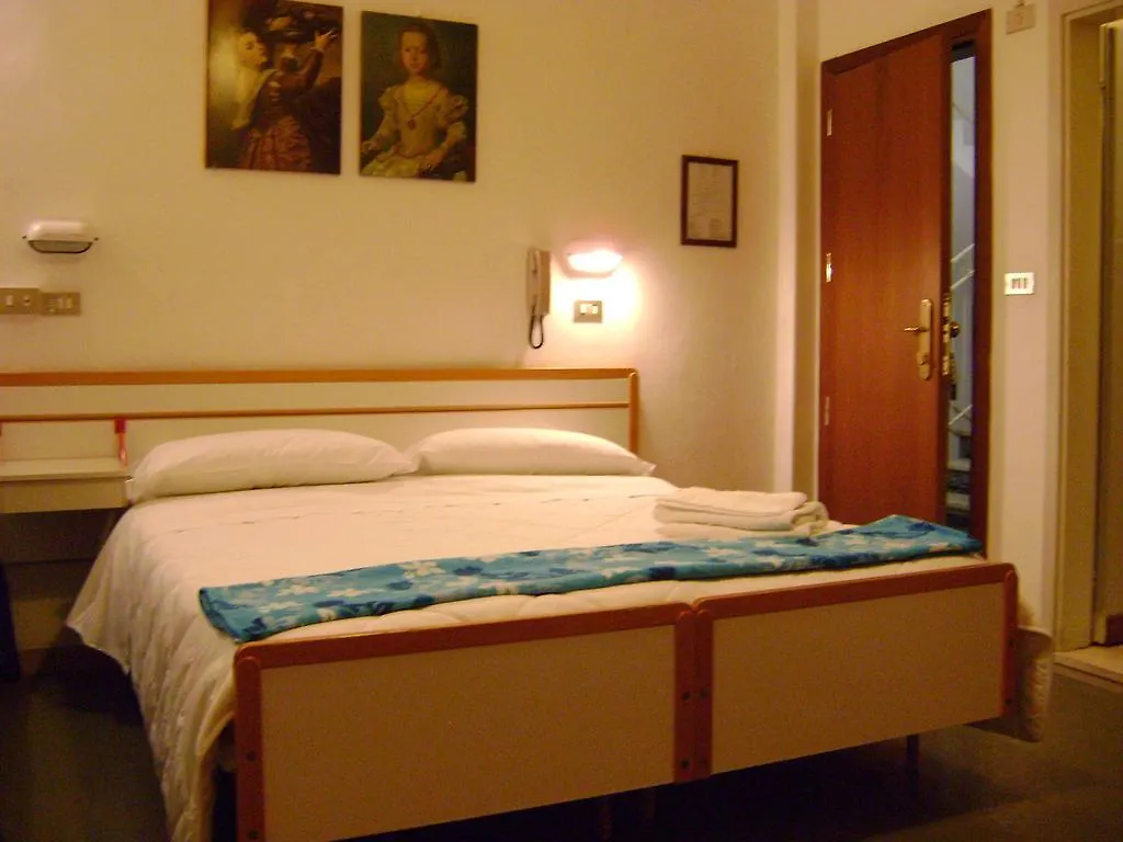 Hotel Villa Del Sole Rimini