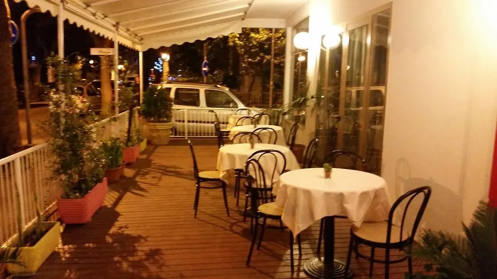 Hotel Villa Del Sole Rimini 2*,